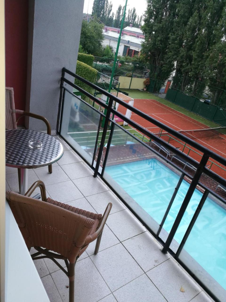 Hotel Therma Dunajská Streda Extérieur photo