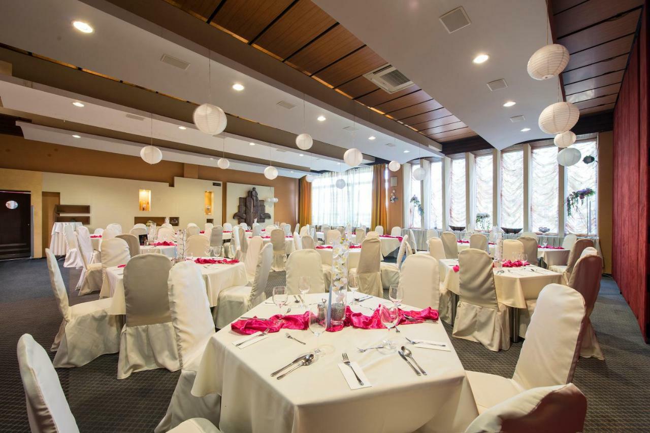 Hotel Therma Dunajská Streda Extérieur photo